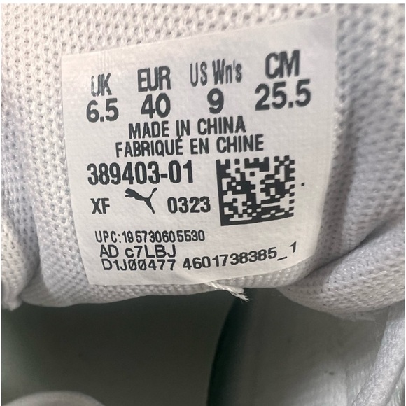 NWT Women's Puma Smash Platform
V3 Laser Cut Leather Sneakers Size 9 - Picture 9 of 9